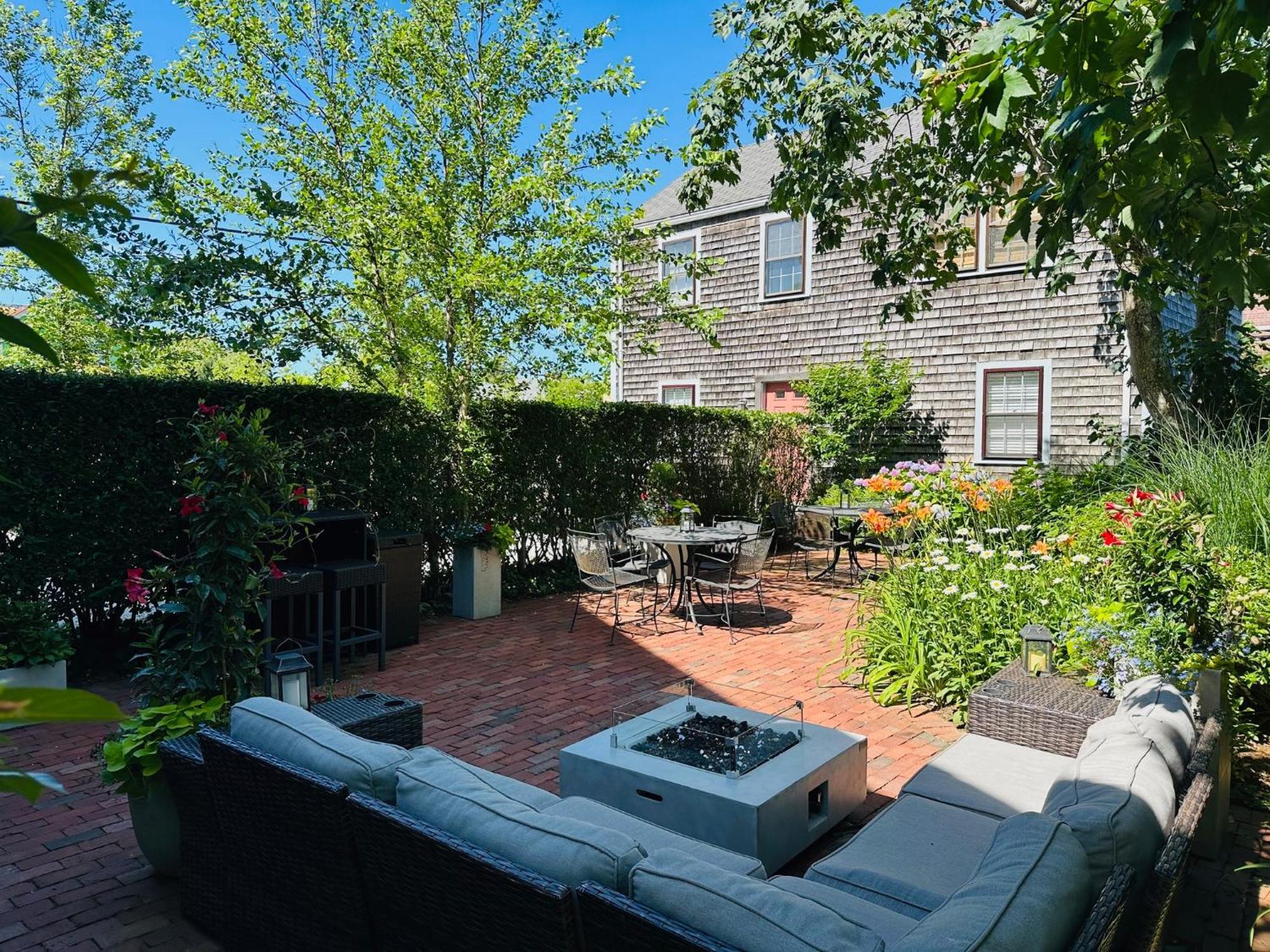 Seven Sea Street Inn Nantucket Exteriör bild